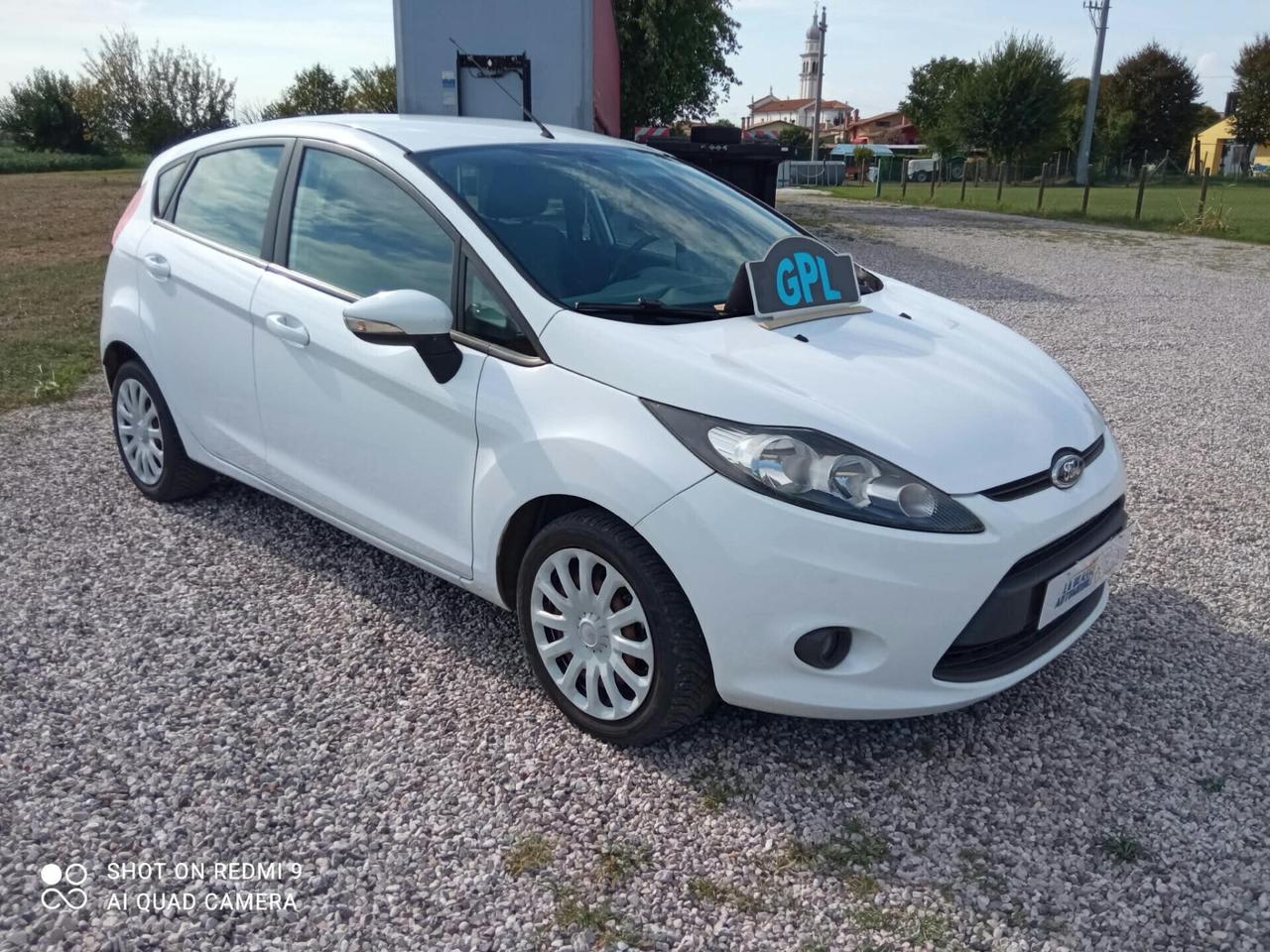 Ford Fiesta 1.4 5 porte Bz.- GPL 92CV
