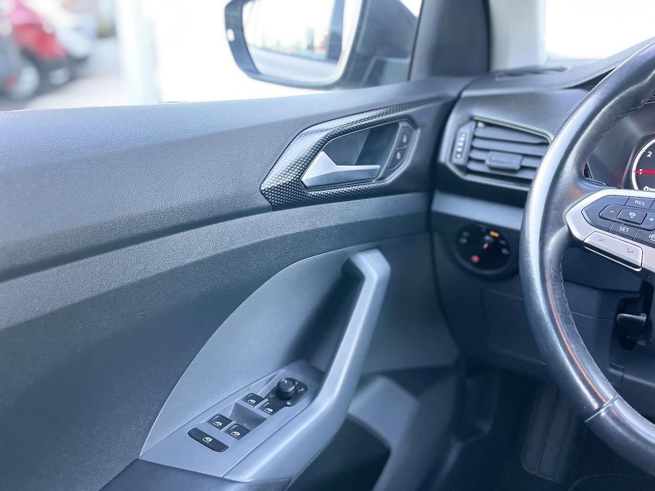 Volkswagen T-Cross 1.0 Benzina 110CV Auto. E6 Neo - 2021