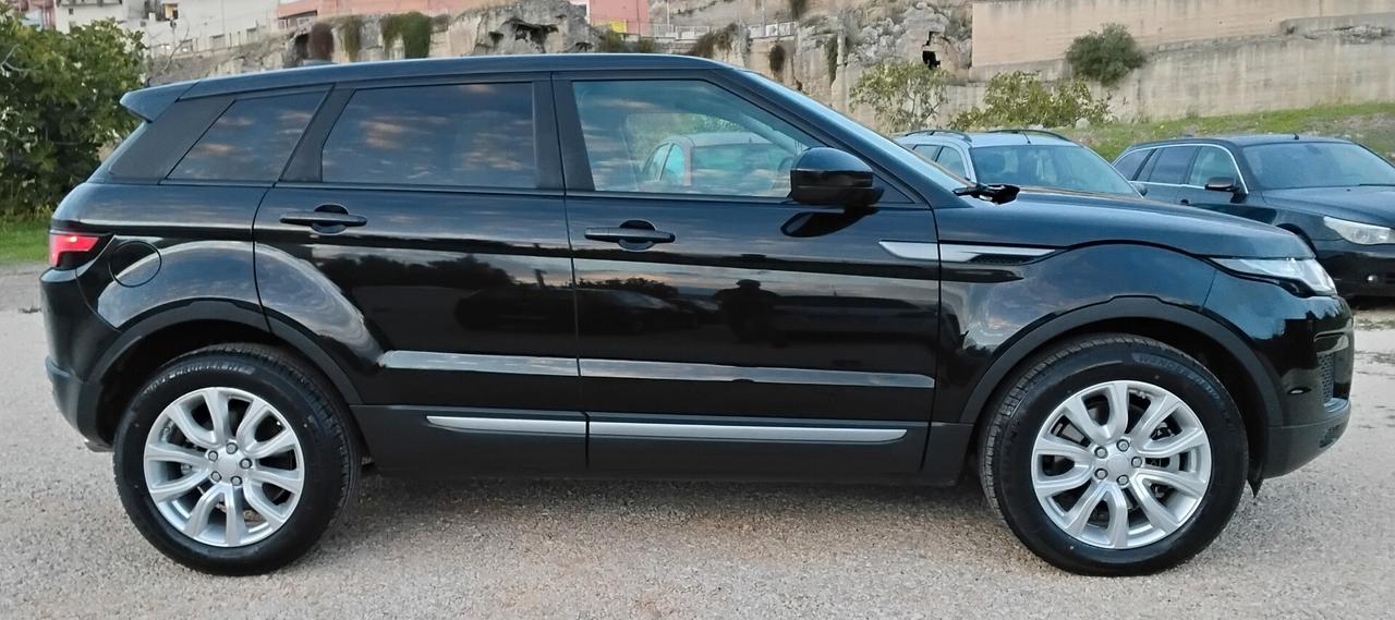 Land Rover Range Evoque 2.0 TD4 180 CV 5p. Pure