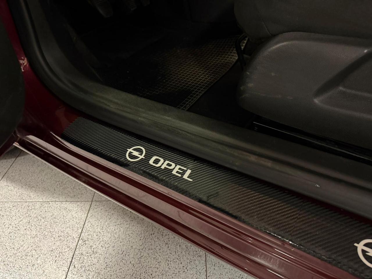 Opel Adam 1.4 87 CV GPL Tech Unlimited