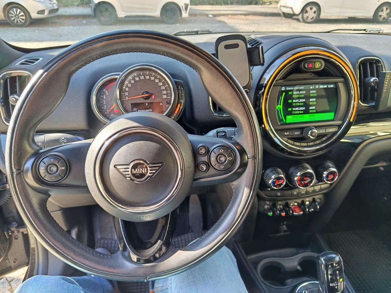 Mini Cooper Countryman Baker Street Edition #9408