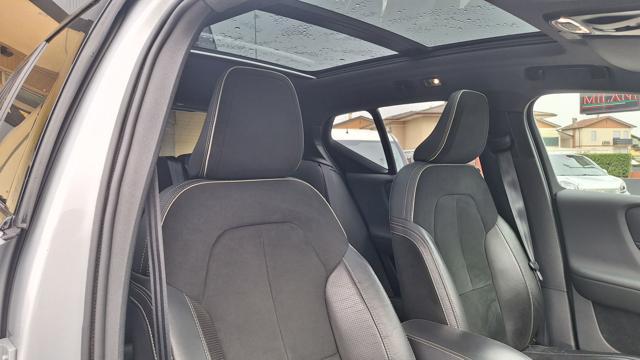 VOLVO XC40 D3 AWD Geartronic R-design N1 N°GA715