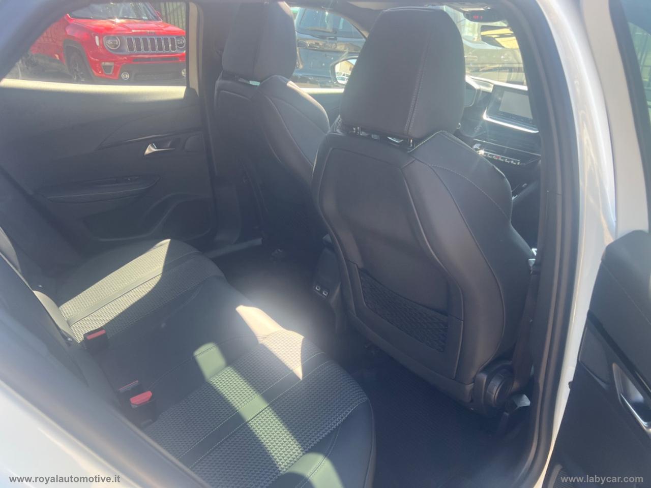 PEUGEOT 2008 BlueHDi 100 S&S GT Line