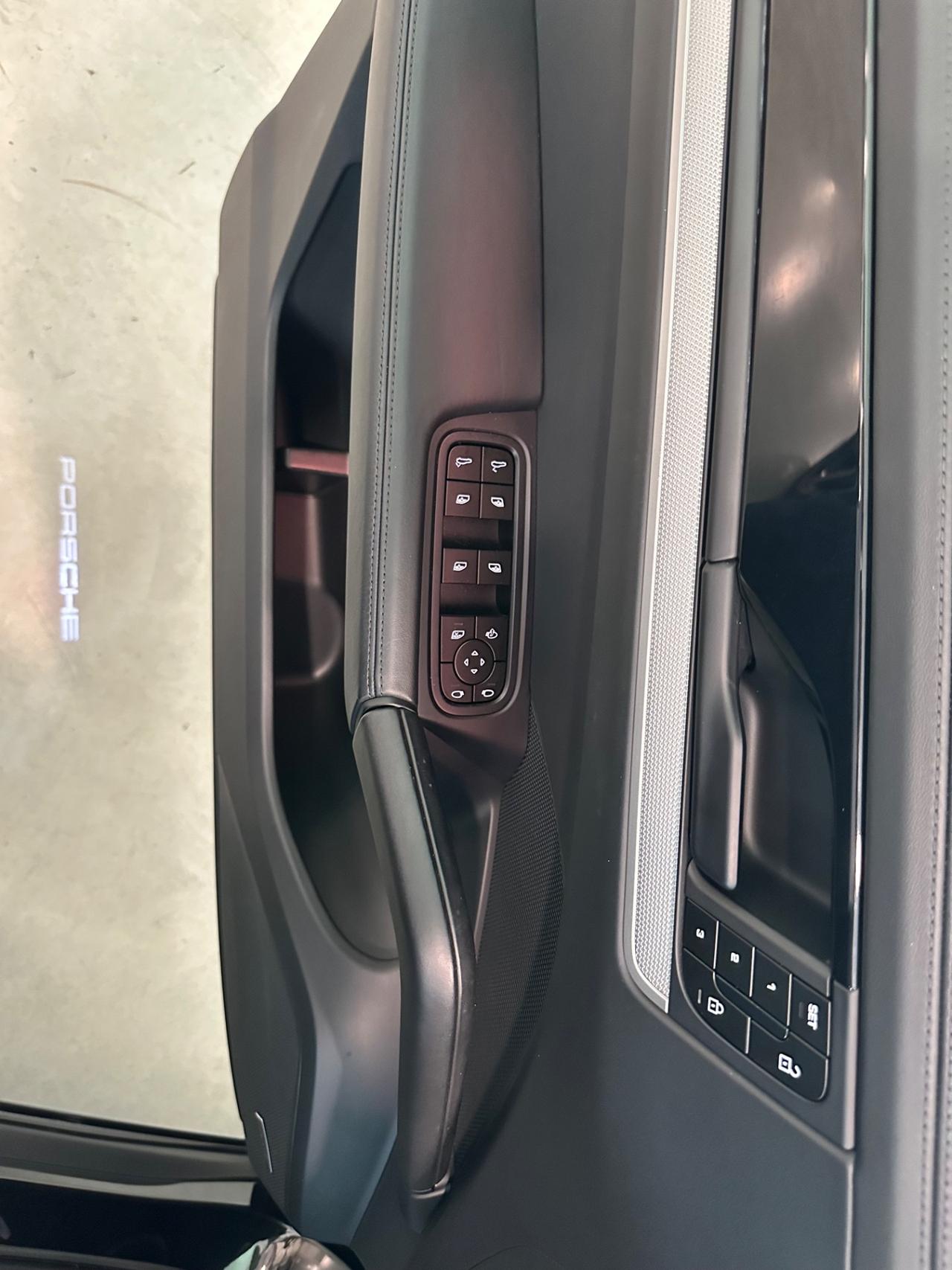 Porsche Cayenne Coupé 3.0 V6 Black Edition - IVA ESPOSTA