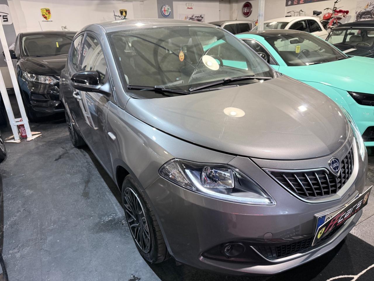 Lancia Ypsilon 1.0 FireFly 5 porte S&S Hybrid Ecochic UnYca