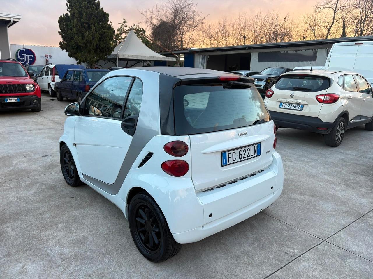 Smart ForTwo 1000 45 kW MHD coupé pure