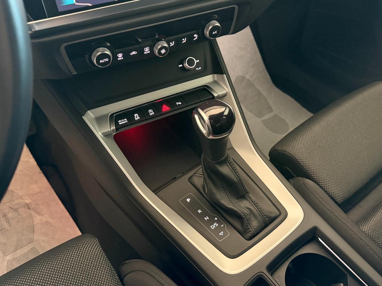 Audi Q3 SB 35 2.0 TDI 150 cv. S Tronic LINE EDITION