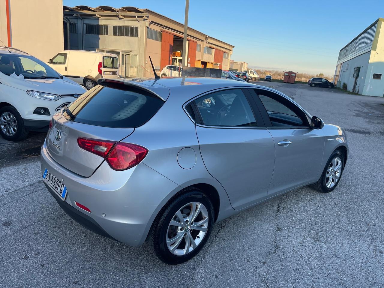 Alfa Romeo Giulietta 1.4Neopatentati GPL