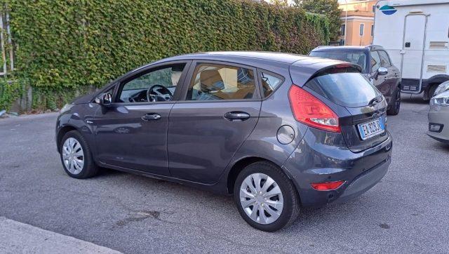 FORD Fiesta 1.2 82 CV 5 porte Titanium + GPL