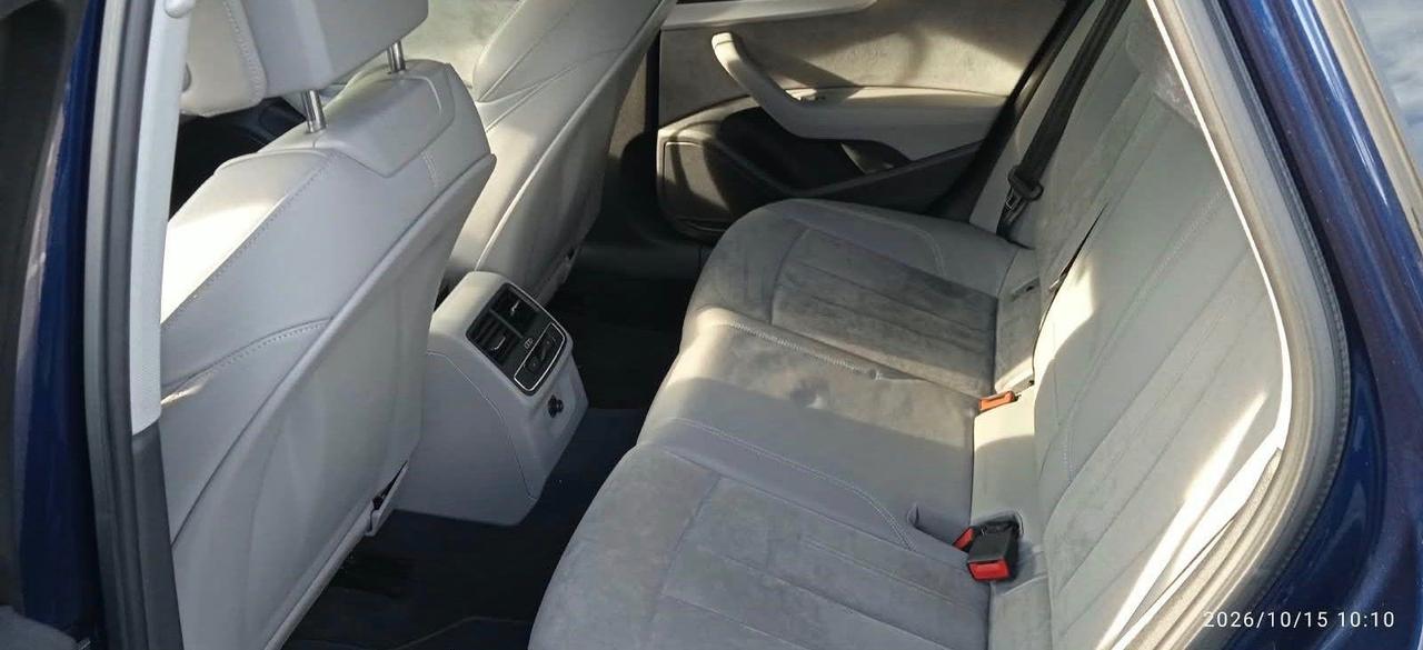 Audi A4 Avant 40 TDI quattro S tronic line edition