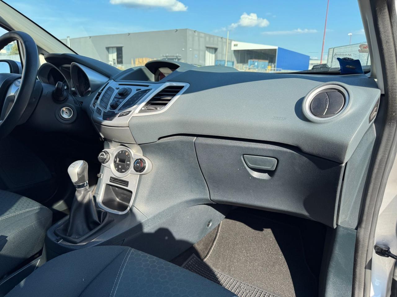 Ford Fiesta 1.4 TDCi Titanium. Garanzia 12 mesi