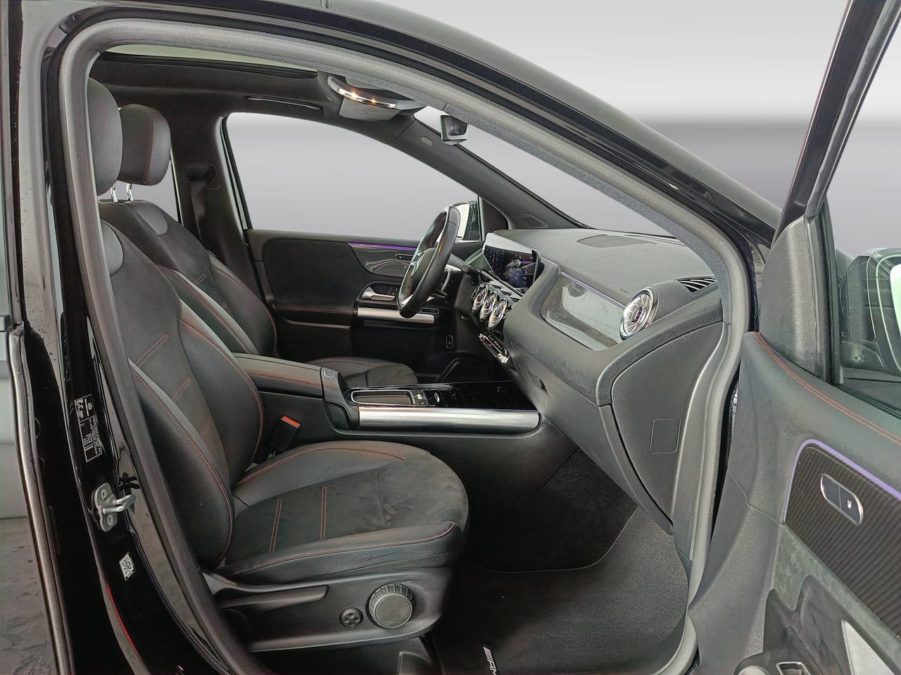 Mercedes-Benz Classe B - W247 2023 - B 180 d AMG Line Advanced Plus auto