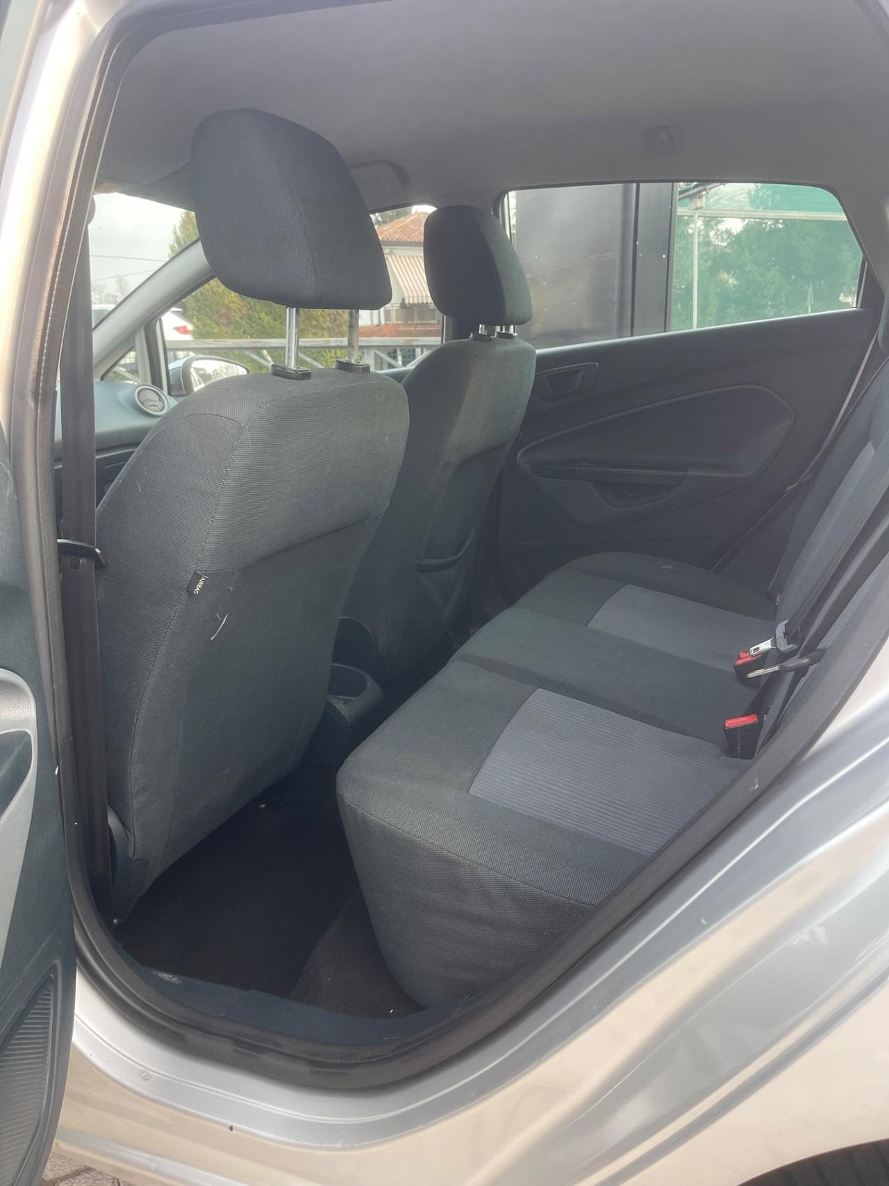 Ford Fiesta 1.6 TDCi 90CV 5 porte DPF Titanium