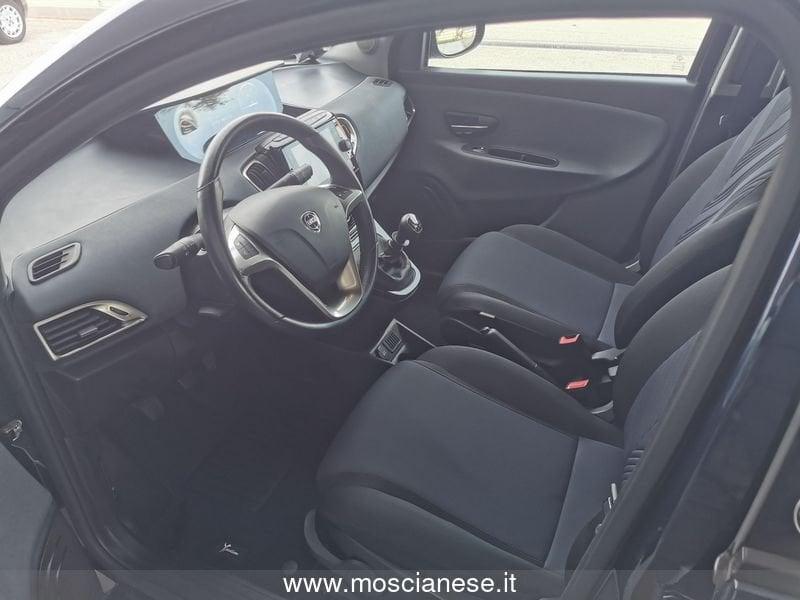 Lancia Ypsilon 1.0 FireFly 5 porte S&S Hybrid Gold