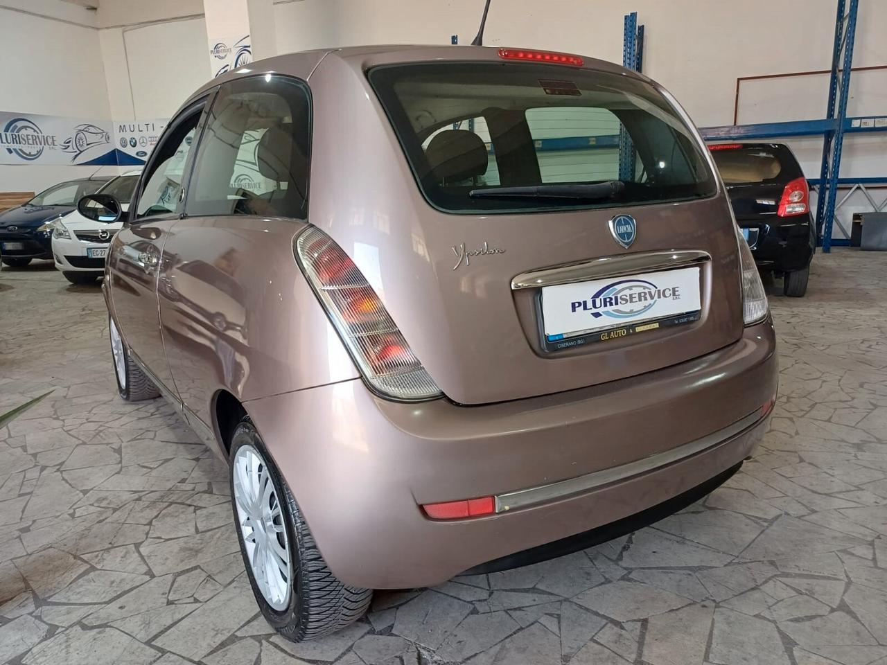 Lancia Ypsilon GPL DI SERIE - 2010
