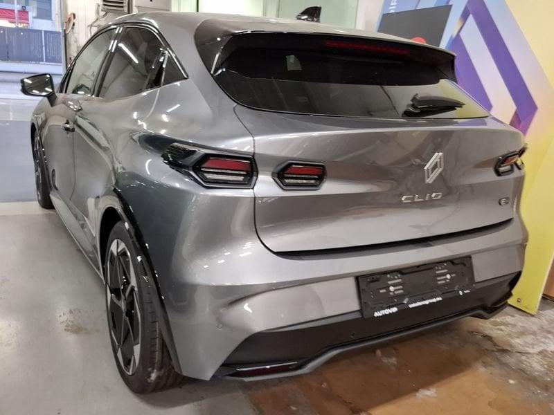 Renault Clio Nuova techno full hybrid E-Tech 160