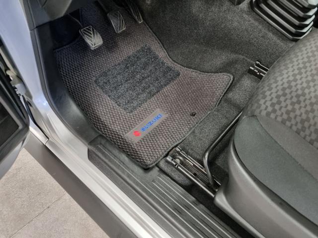 SUZUKI Jimny 1.5 5MT Top