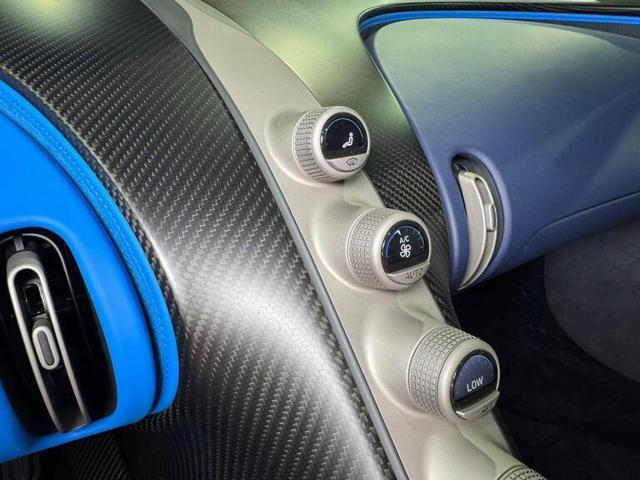 BUGATTI Other DIVO 8.0 W16 1500 HP "1 of 40 FOR THE WORLD"