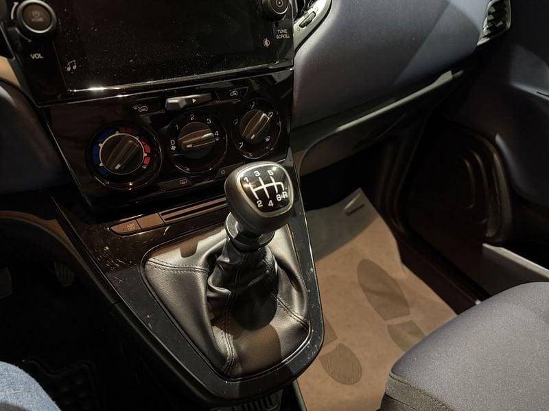 Lancia Ypsilon Ypsilon 1.0 FireFly 5 porte S&S Hybrid Platino