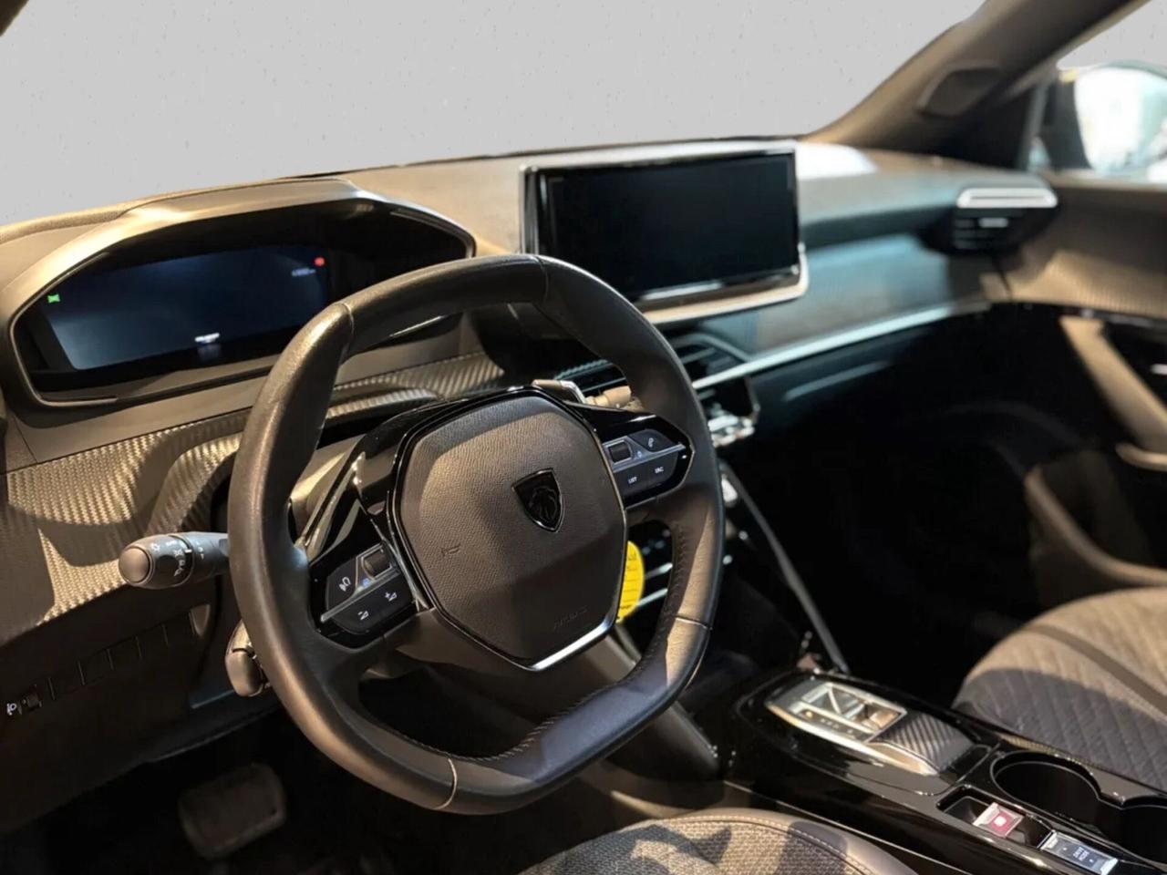 Peugeot 2008 BlueHDi 130 S&S EAT8 Allure