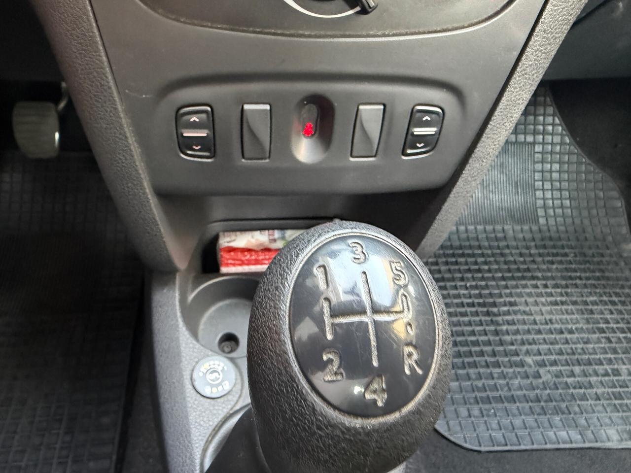 Dacia Sandero 1.2 BENZINA -GPL VALIDO 2035 75CV EURO 5B