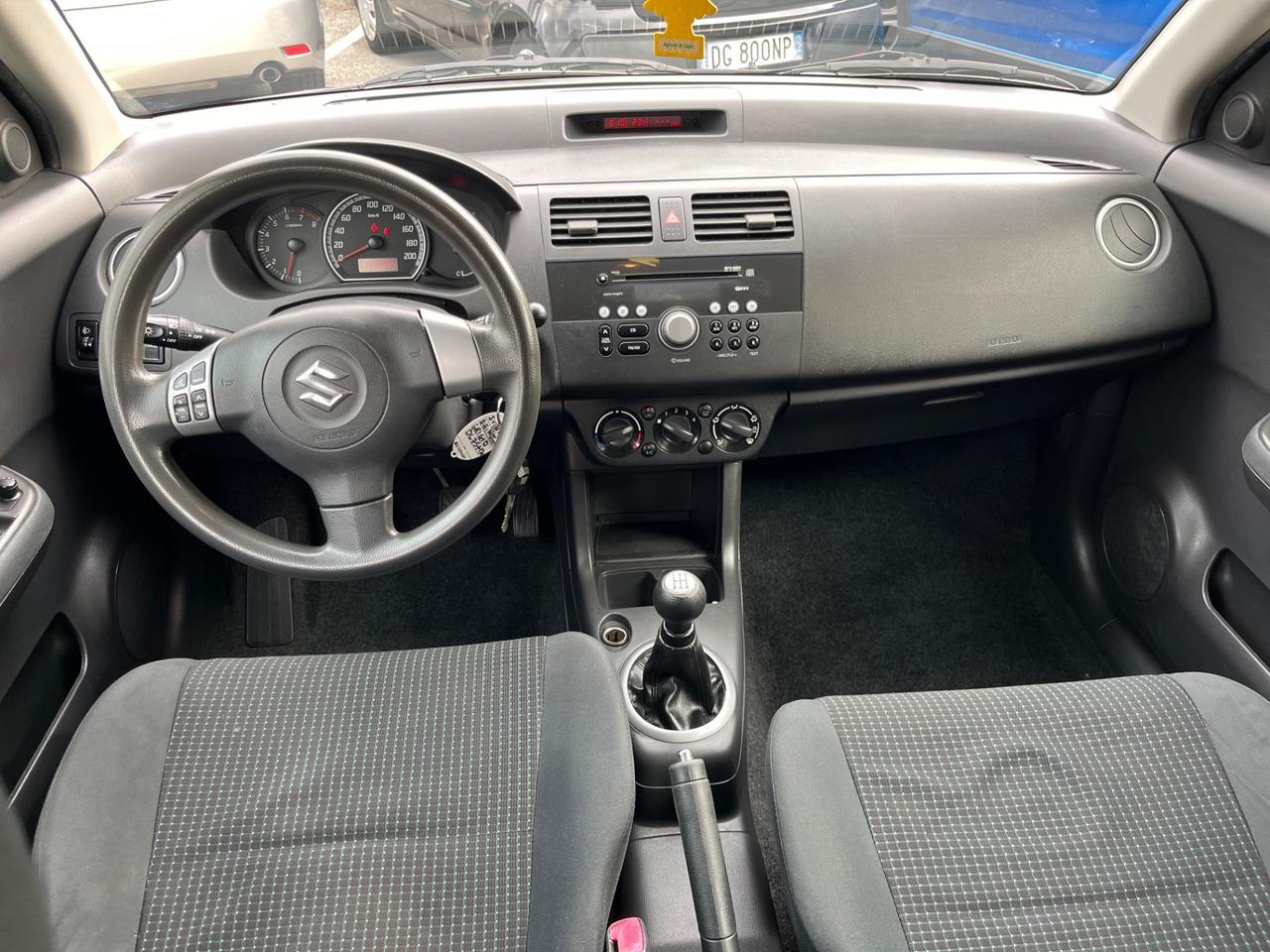 Suzuki Swift 1.3 5porte