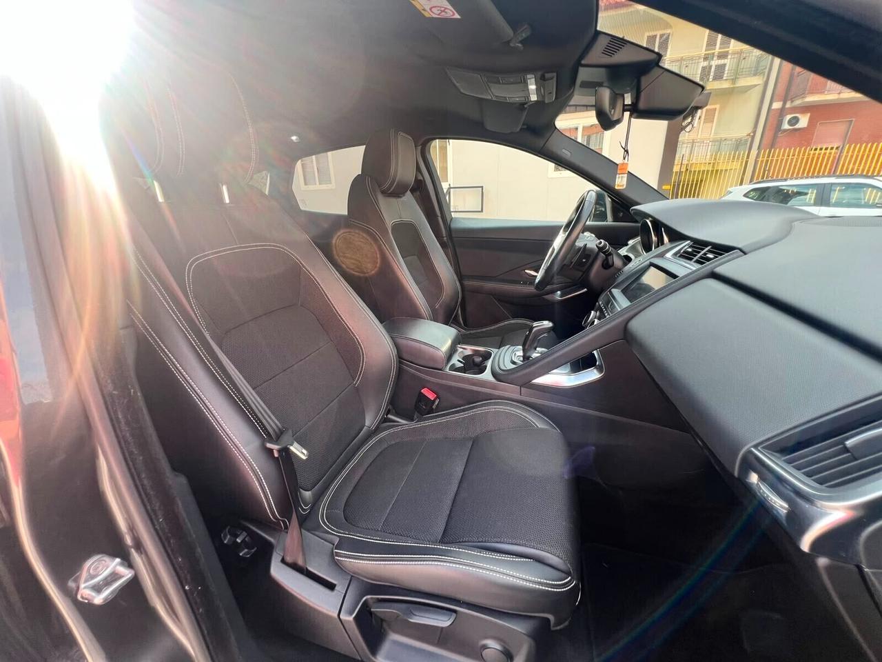 Jaguar E-Pace 2.0D 150 CV AWD aut. R-Dynamic