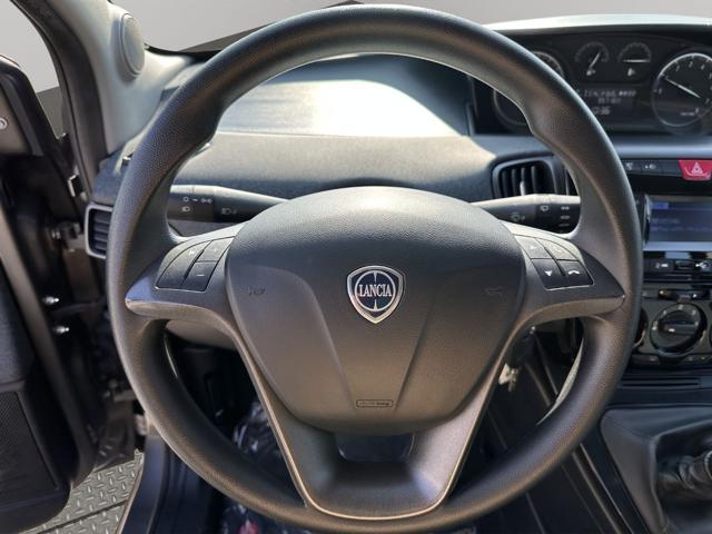 LANCIA Ypsilon 1.0 FireFly 5 porte S&S Hybrid Ecochic Silver