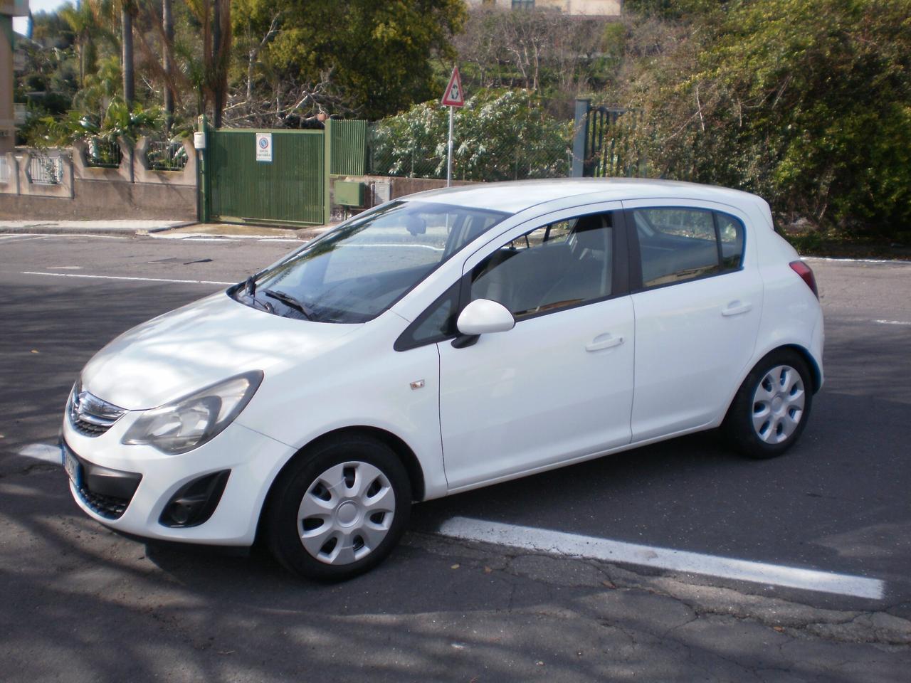 Opel Corsa 1.2 5 porte Cosmo GPL