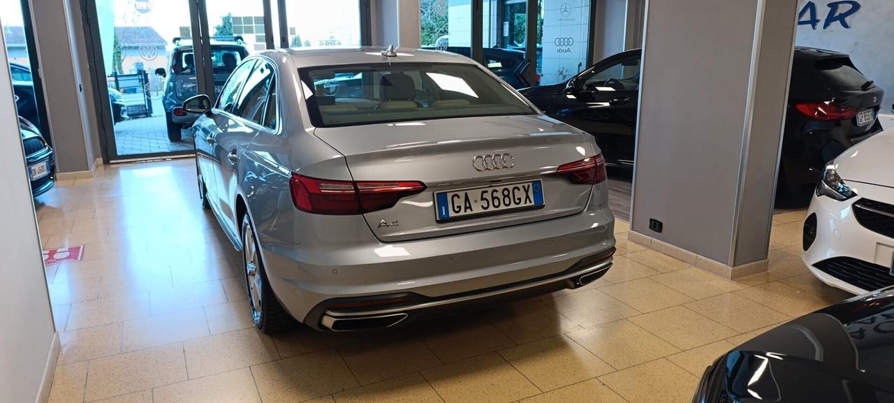 Audi A4 30 TDI/136 CV S tronic Business Advanced