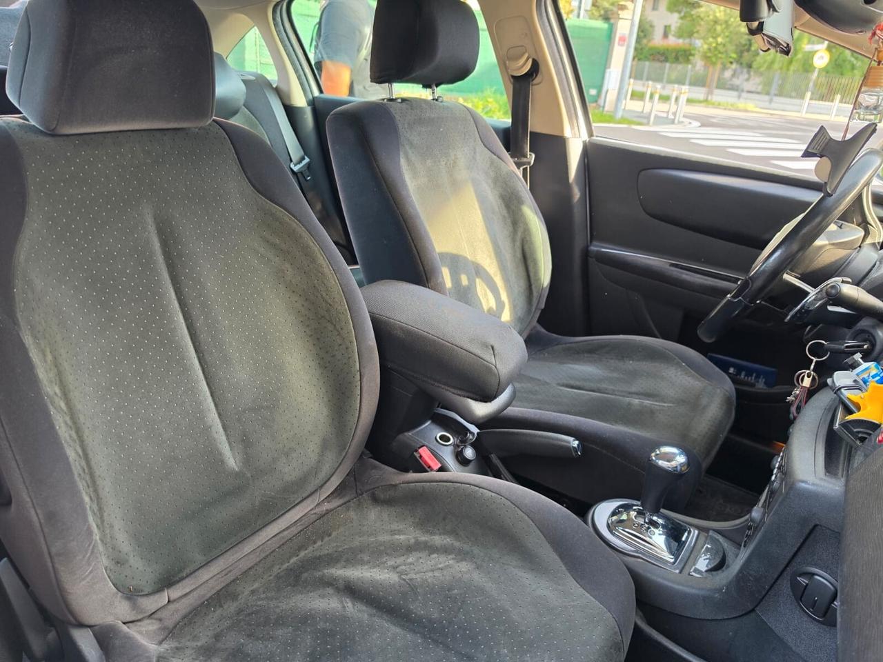 Citroen C4 1.6 HDi 110CV FAP Exclusive