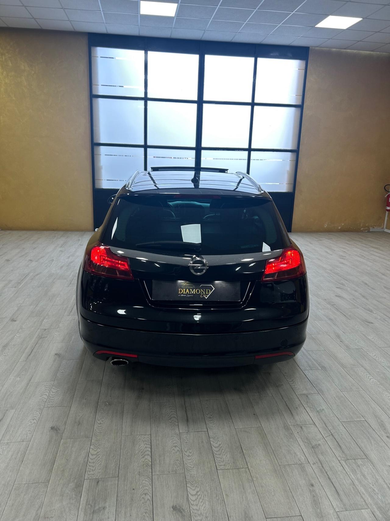 OPEL INSIGNIA 2.0Cdti 160 cv “X COMMERCIANTI”-2010