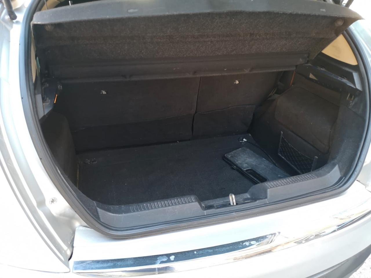 Lancia Delta 1.6 MJT 120 CV DPF Platino