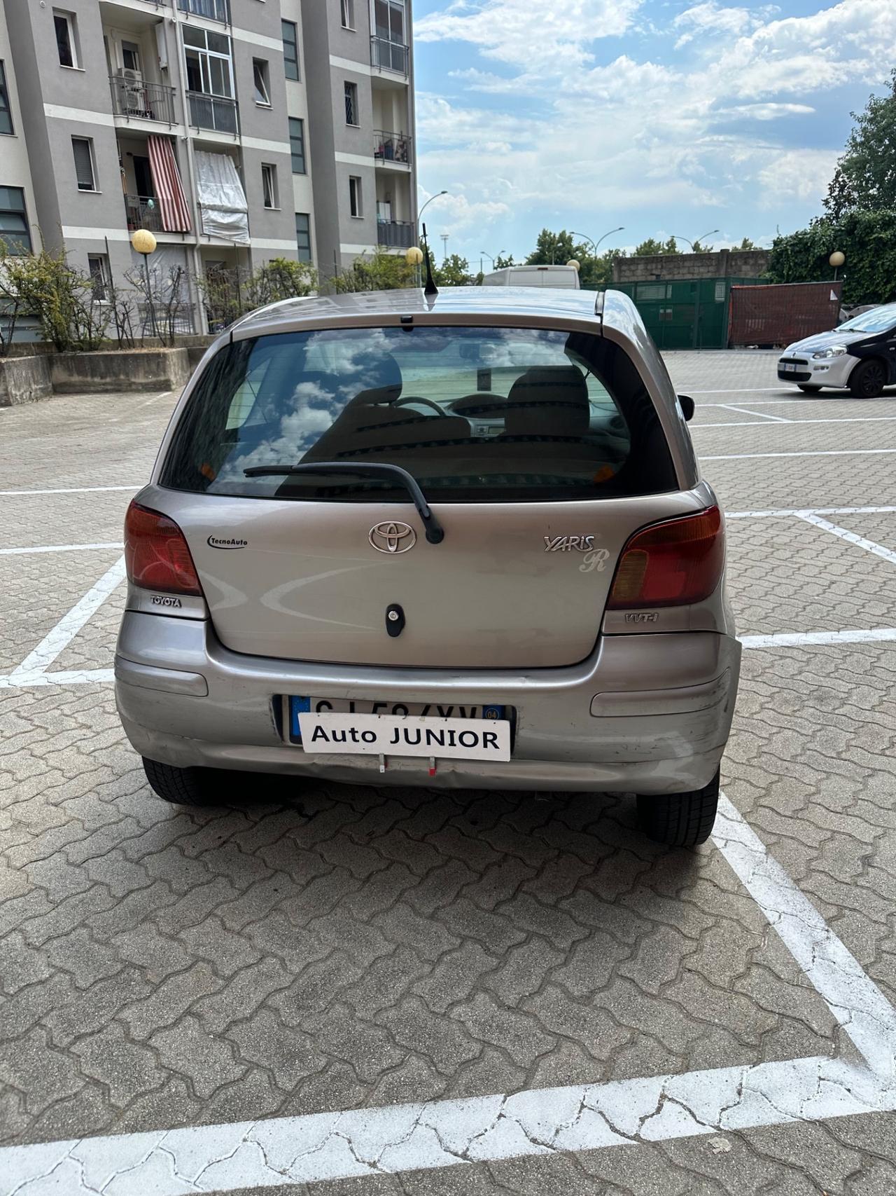 Toyota Yaris Verso 1.3i 16V cat Luna '03