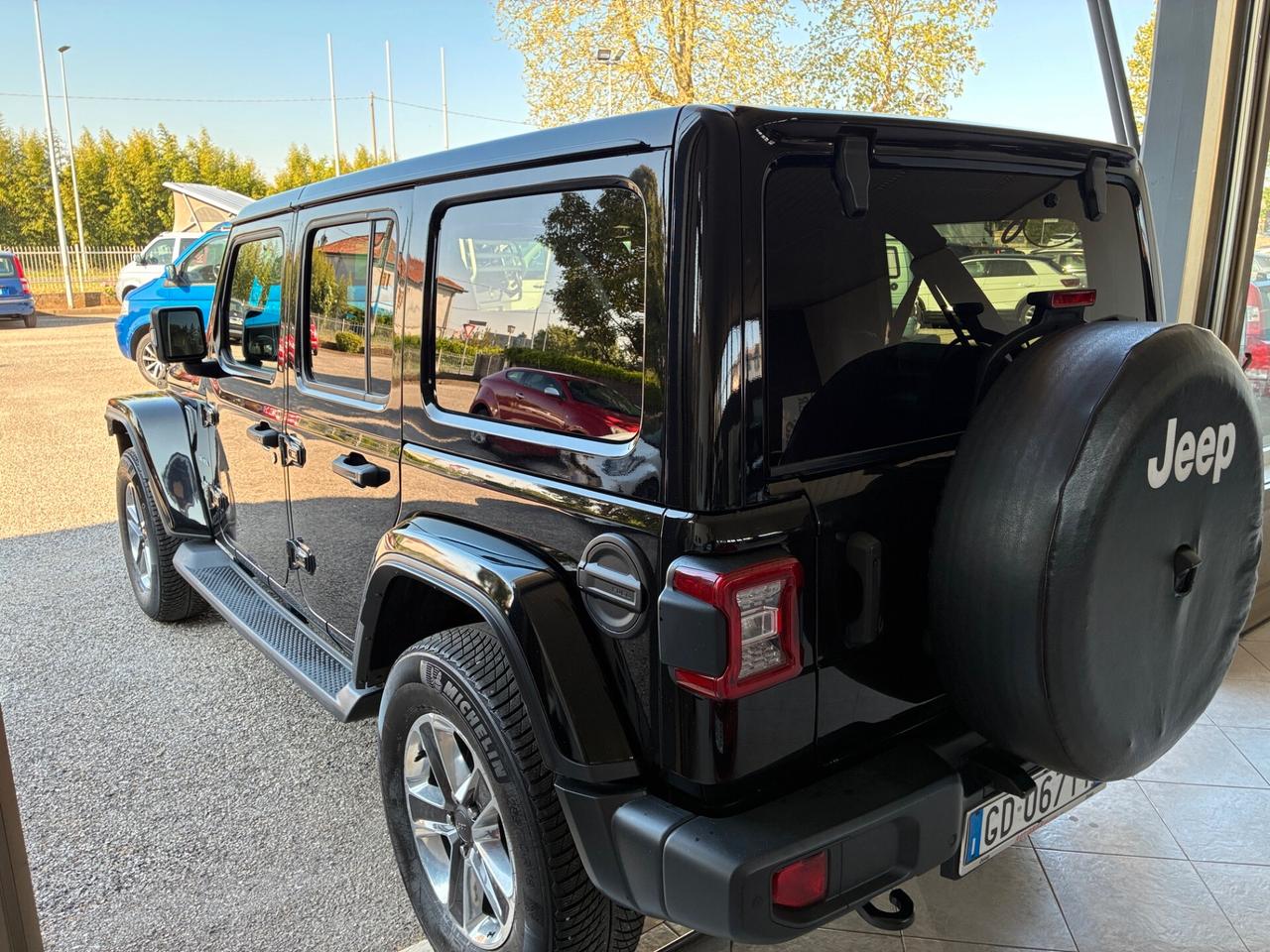 Jeep Wrangler Unlimited 2.2 Mjt II Sahara