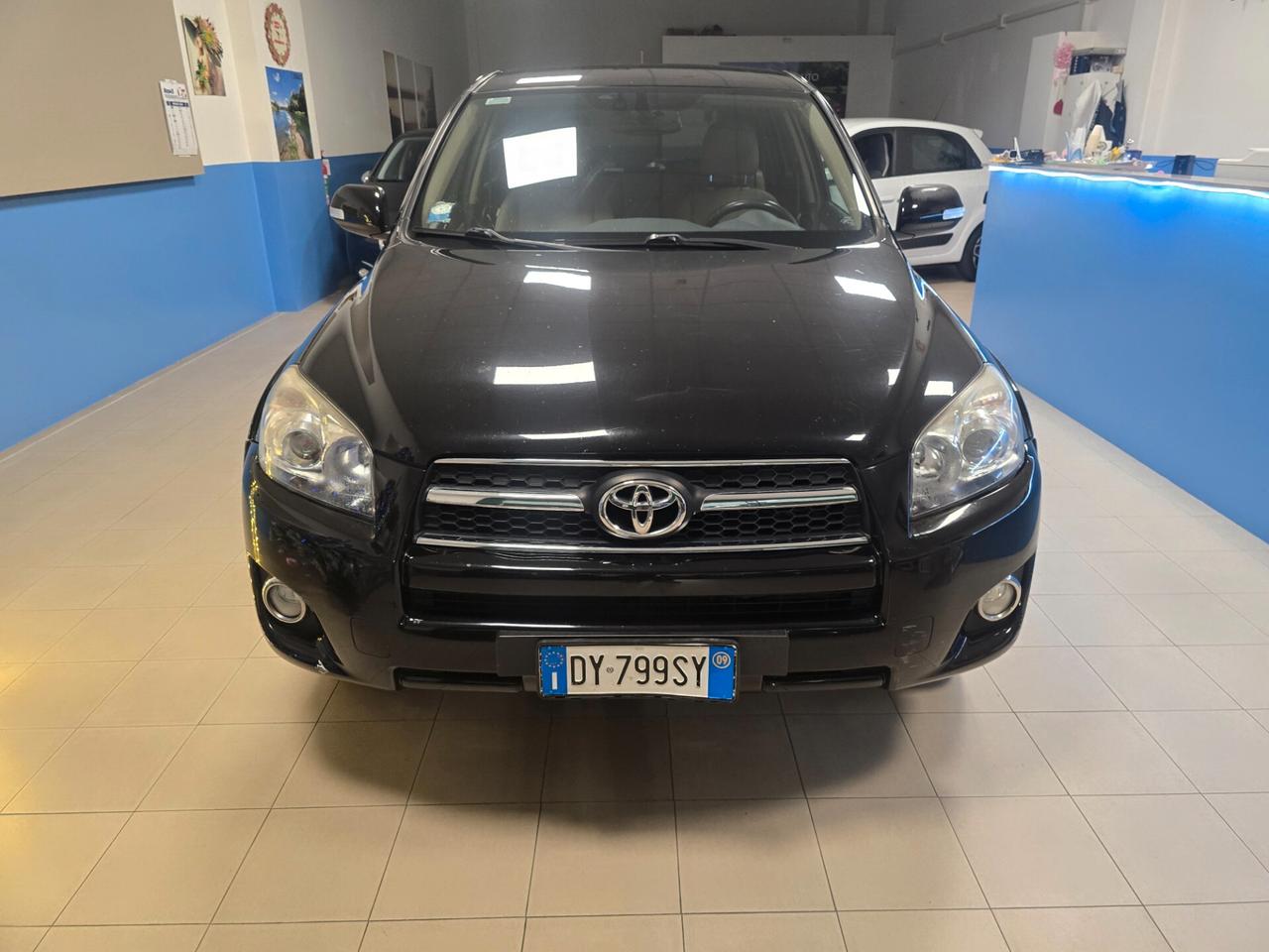 Toyota RAV 4 RAV4 Crossover 2.2 D-4D 150 CV DPF Luxury