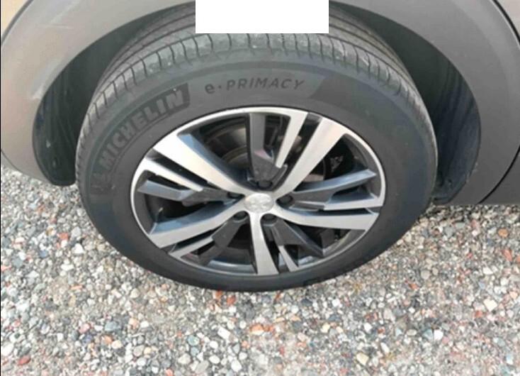 Peugeot 3008 1.5 130cv Eat8 *FULL OPT.* da VETRINA