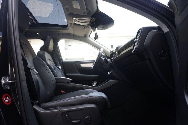 Volvo XC40 D4 AWD Geartronic R-design Tetto Panoramico Unicoproprietario
