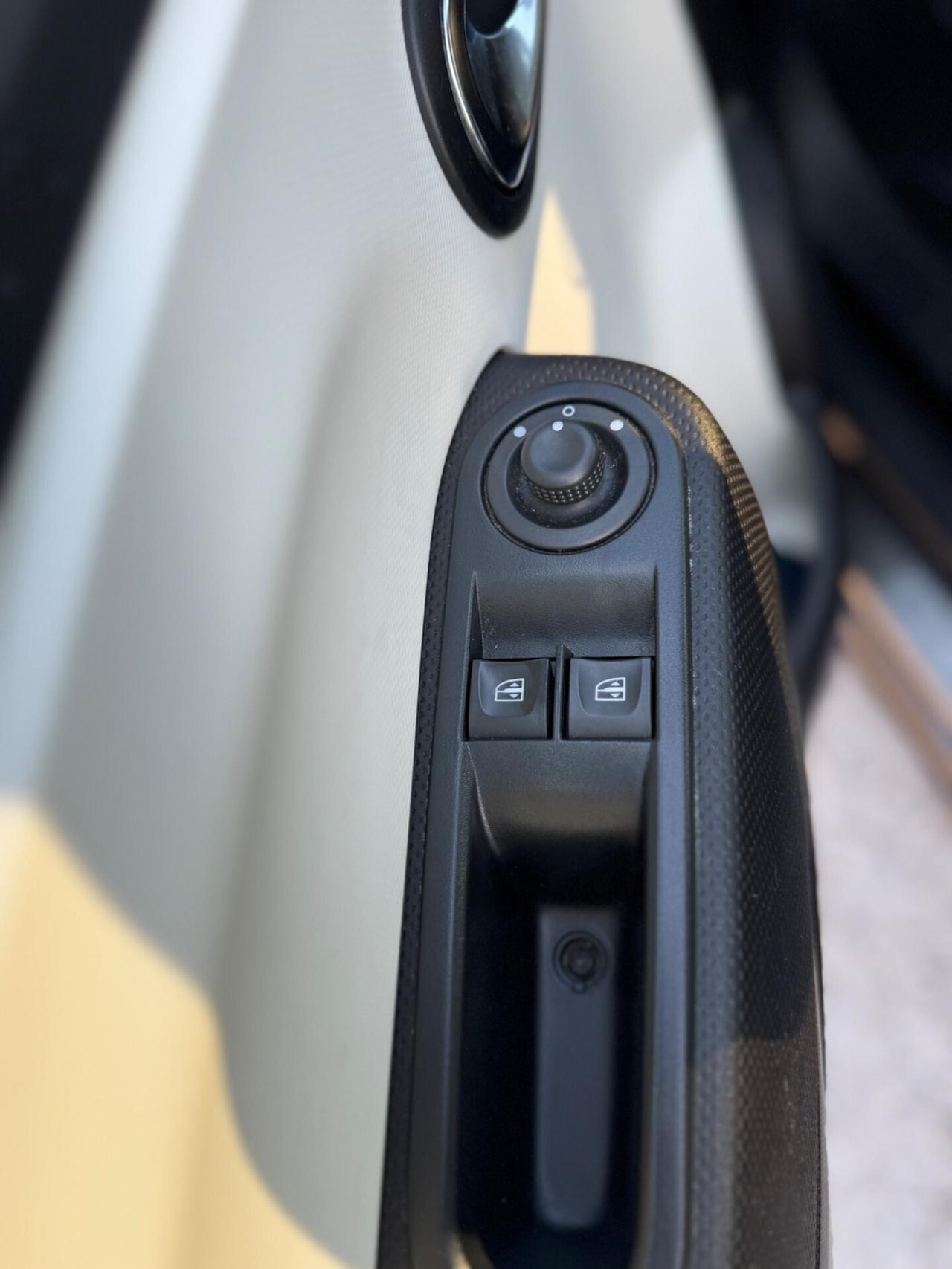 Renault Twingo TCe 90 CV EDC Lovely