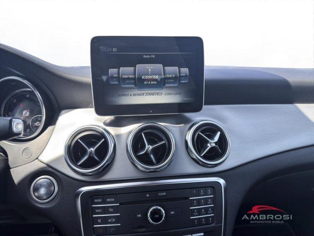 MERCEDES-BENZ GLA 200 CDI 200 d Automatic 4Matic Premium - PER OPERATOR