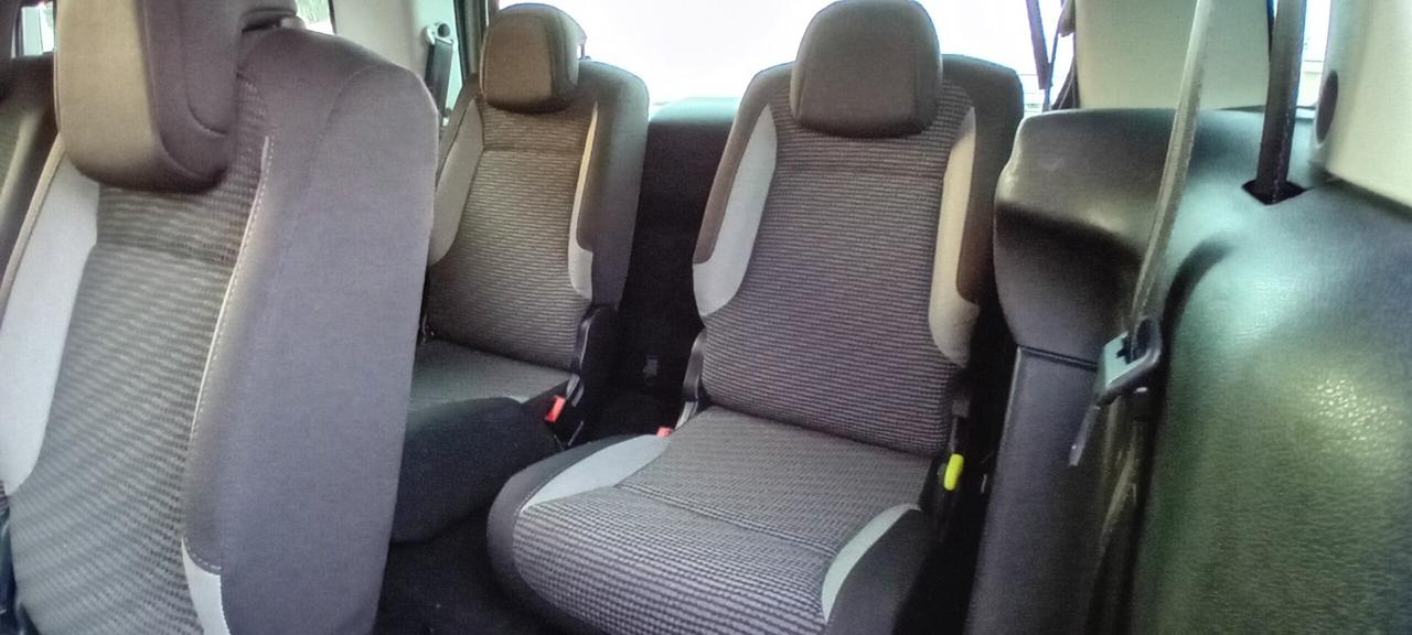 Peugeot Partner 1.6 HDi 115CV Outdoor 7 POSTI