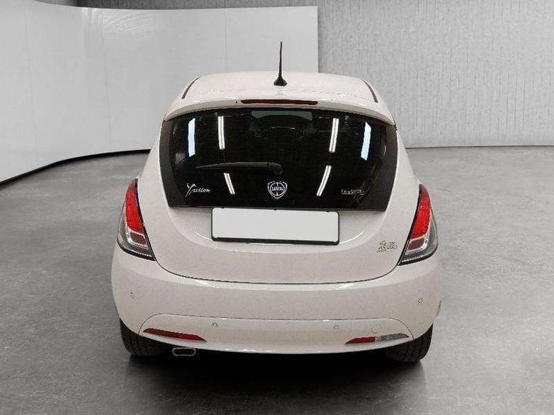 Lancia Ypsilon 1.0 firefly hybrid Gold s&s 70cv