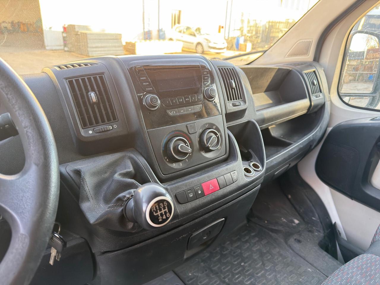 Furgone Peugeot Boxer L2H2