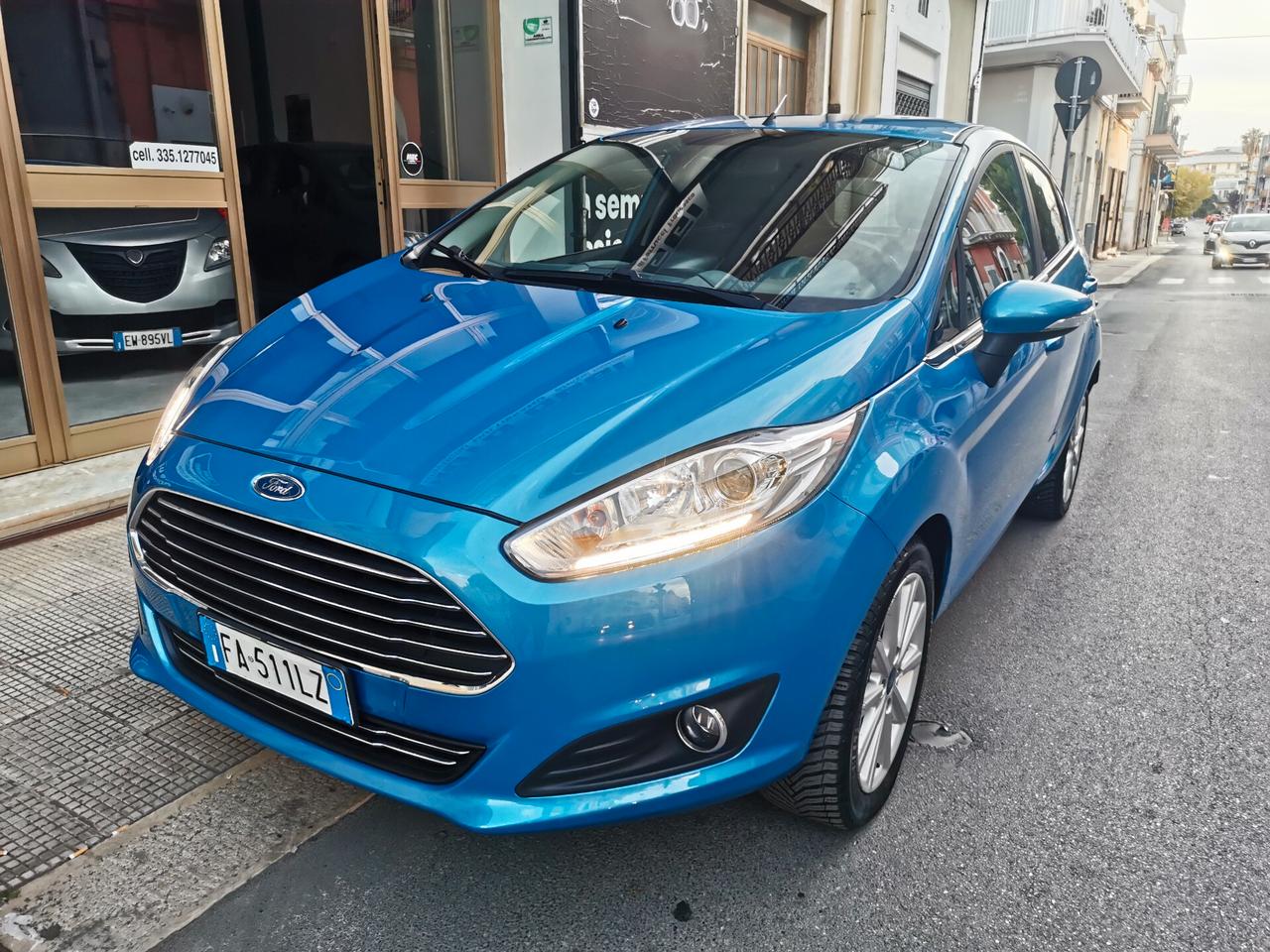 Ford Fiesta 1.4 5p. Bz.- GPL Titanium navi led full