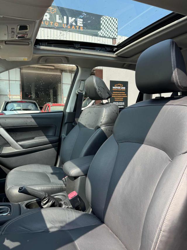 SUBARU Forester 2.0i Lineartronic XT Navi