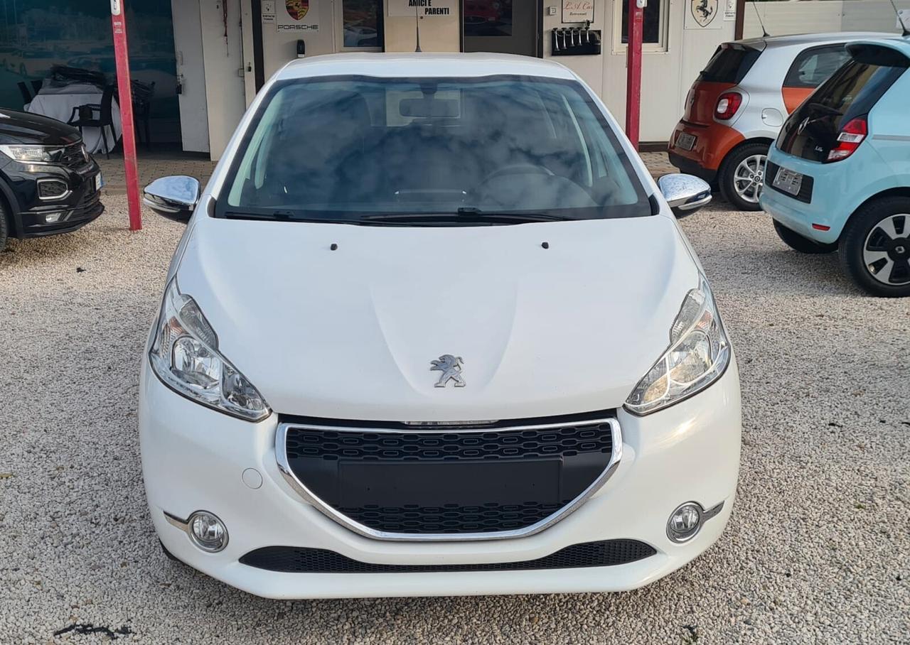 Peugeot 208 1.2 BENZ.NAVIGATORE GARANZIA 12 MESI NESSUN OBBLIGO FINANZIARIO