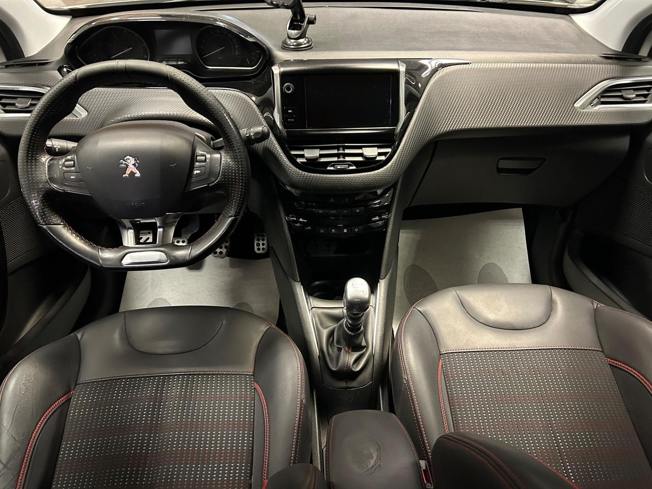 Peugeot 208 - 1.6 BlueHDi 120cv GT Line NEOPATENTATI