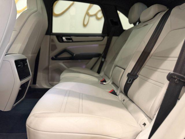 PORSCHE Cayenne 3.0 Hybrid V6 IVA ESPOSTA