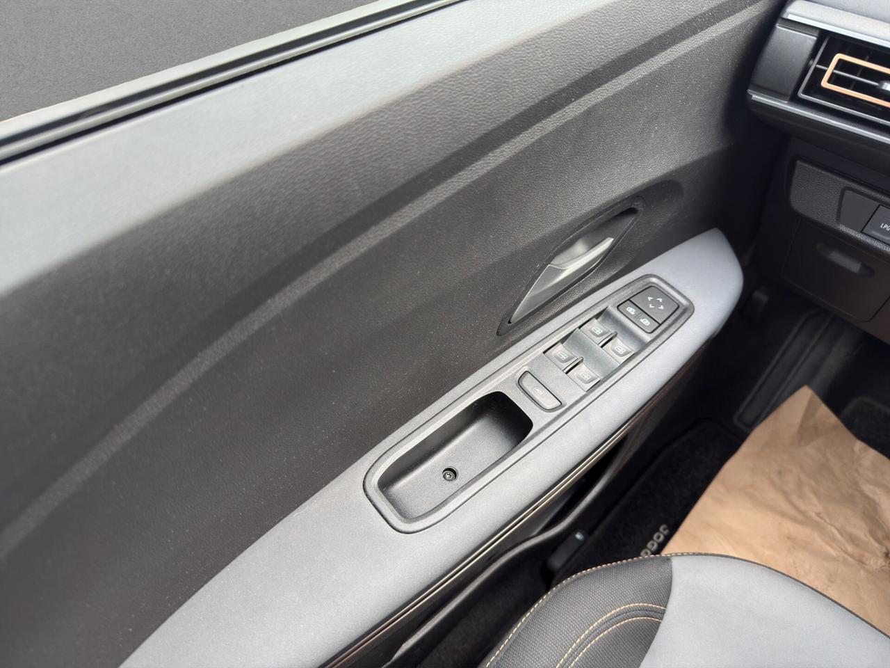 Dacia Jogger 1.0 TCe GPL 100 CV 5 posti Extreme