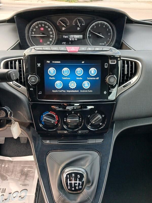 LANCIA YPSILON 1.0 FireFly S&S 69 CV HYBRID GOLD